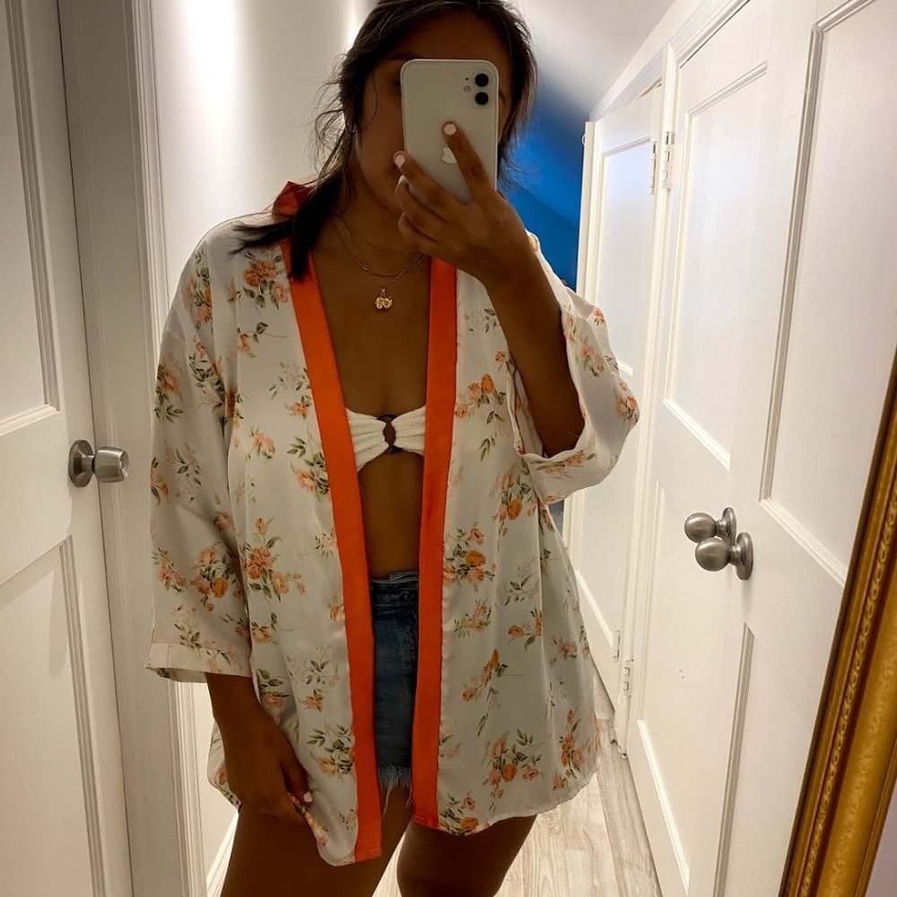 FLOWERY Silk Kimono